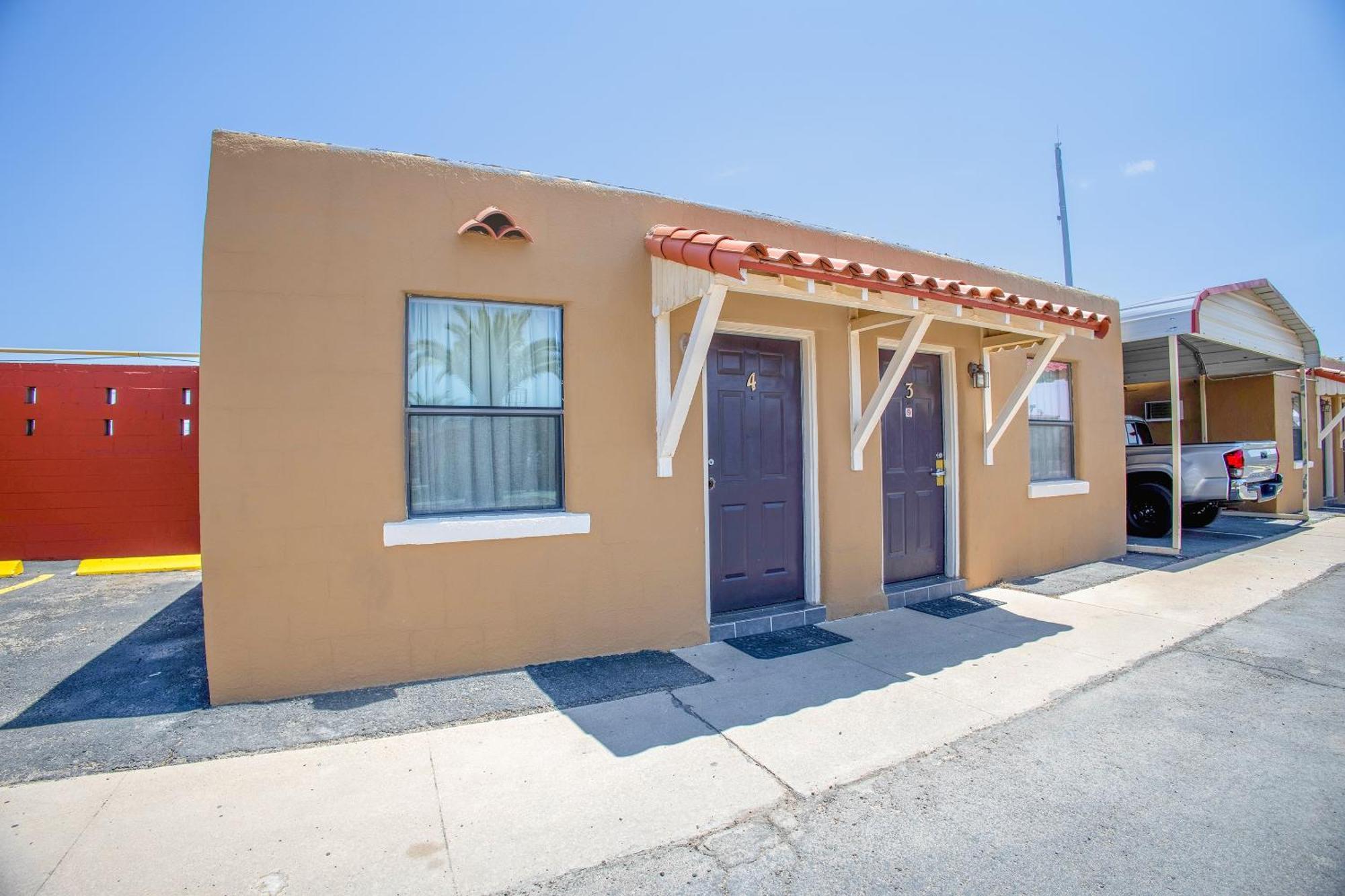 Sands Motel By Oyo El Paso Near Airport Экстерьер фото