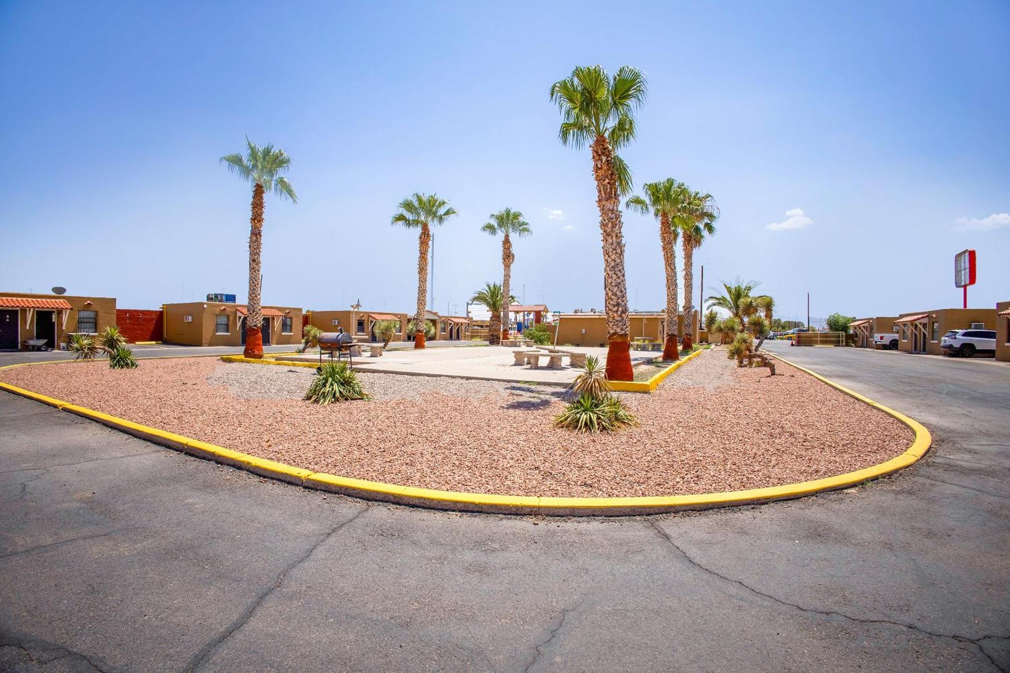 Sands Motel By Oyo El Paso Near Airport Экстерьер фото