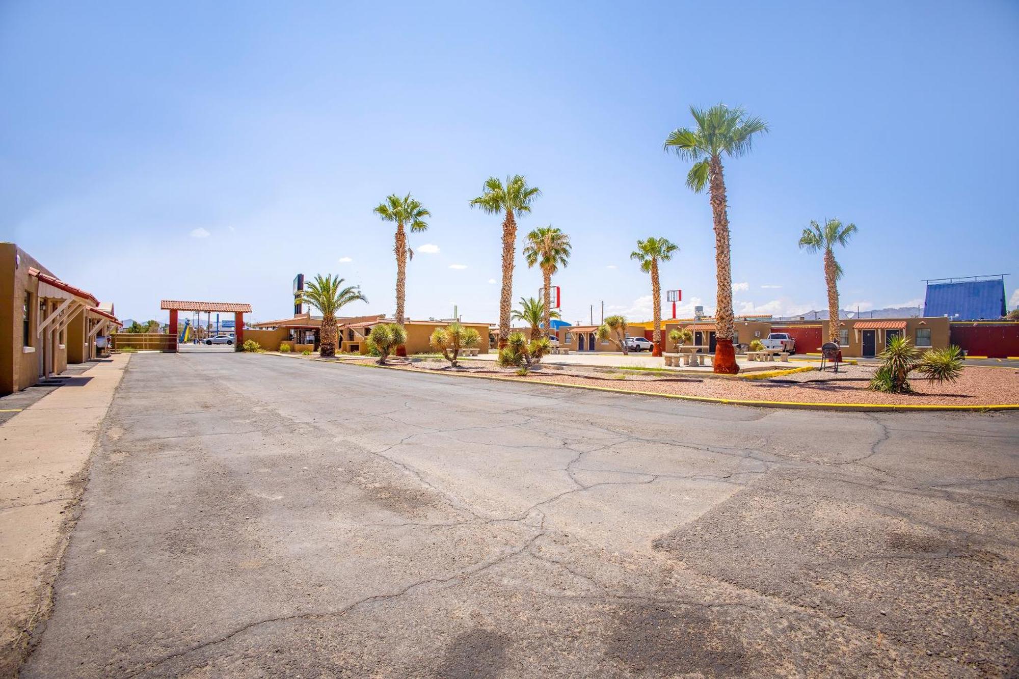 Sands Motel By Oyo El Paso Near Airport Экстерьер фото