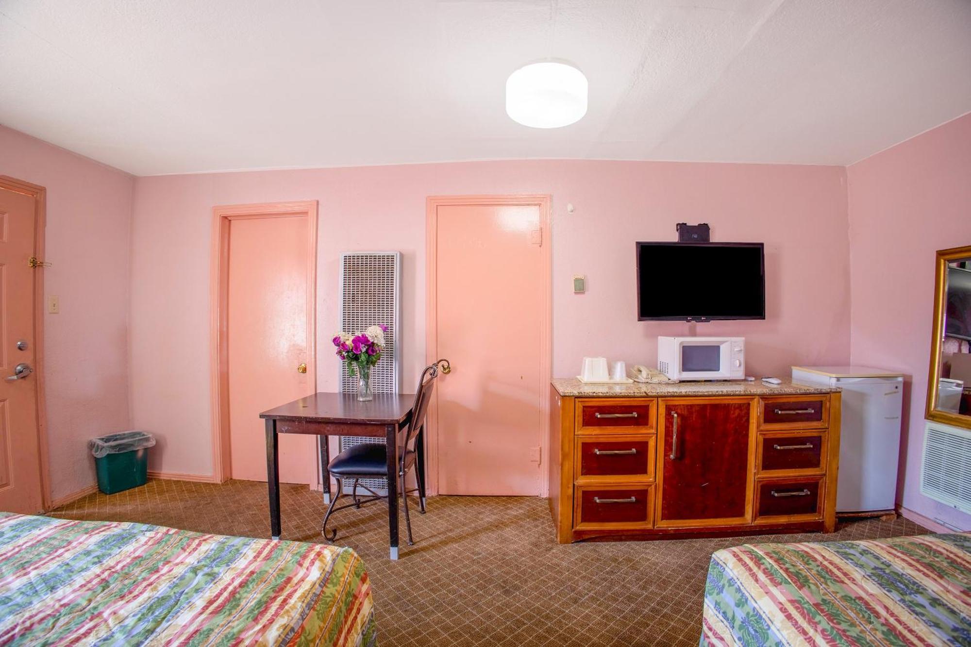 Sands Motel By Oyo El Paso Near Airport Экстерьер фото
