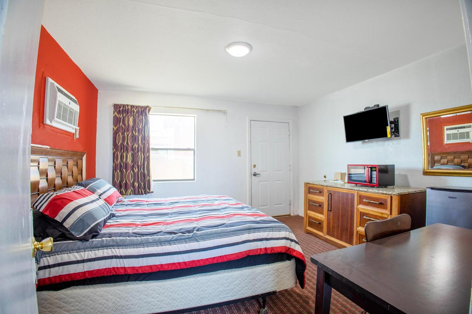 Sands Motel By Oyo El Paso Near Airport Экстерьер фото